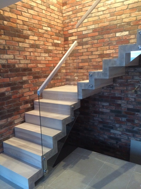 Aquamarine Tubądzin: Jak wprowadzić oceaniczny spokój i luksus do wnętrza Twojej łazienki?